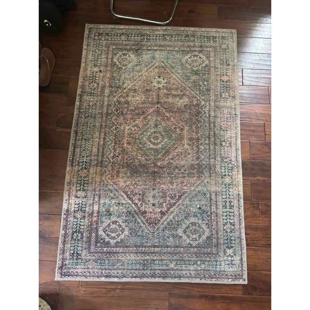 4x6 Vintage Style Green, Pink, Cream Area Rug